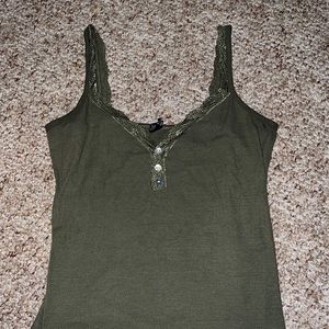 Rue 21 Button Tanktop